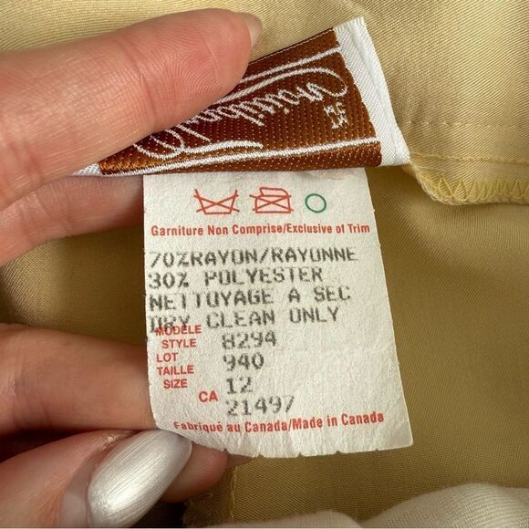 TRADITION | Vintage Belted Tailored Shorts - Picture 9 of 12